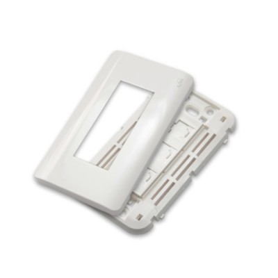 Link US-2333 Shiny Exclusive Face Plate, 3 Port With Shutter