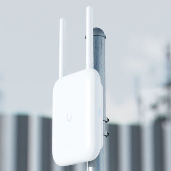 Ubiquiti U7-Outdoor (UniFi 7 Outdoor) 4.98Gbps Indoor/Outdoor (IPX6) Access Point, 1 x 2.5 GbE RJ-45 Port PoE+, PoE injector not included